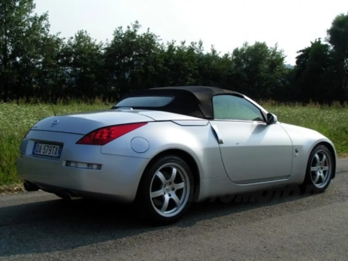 Nissan 350Z (25)
