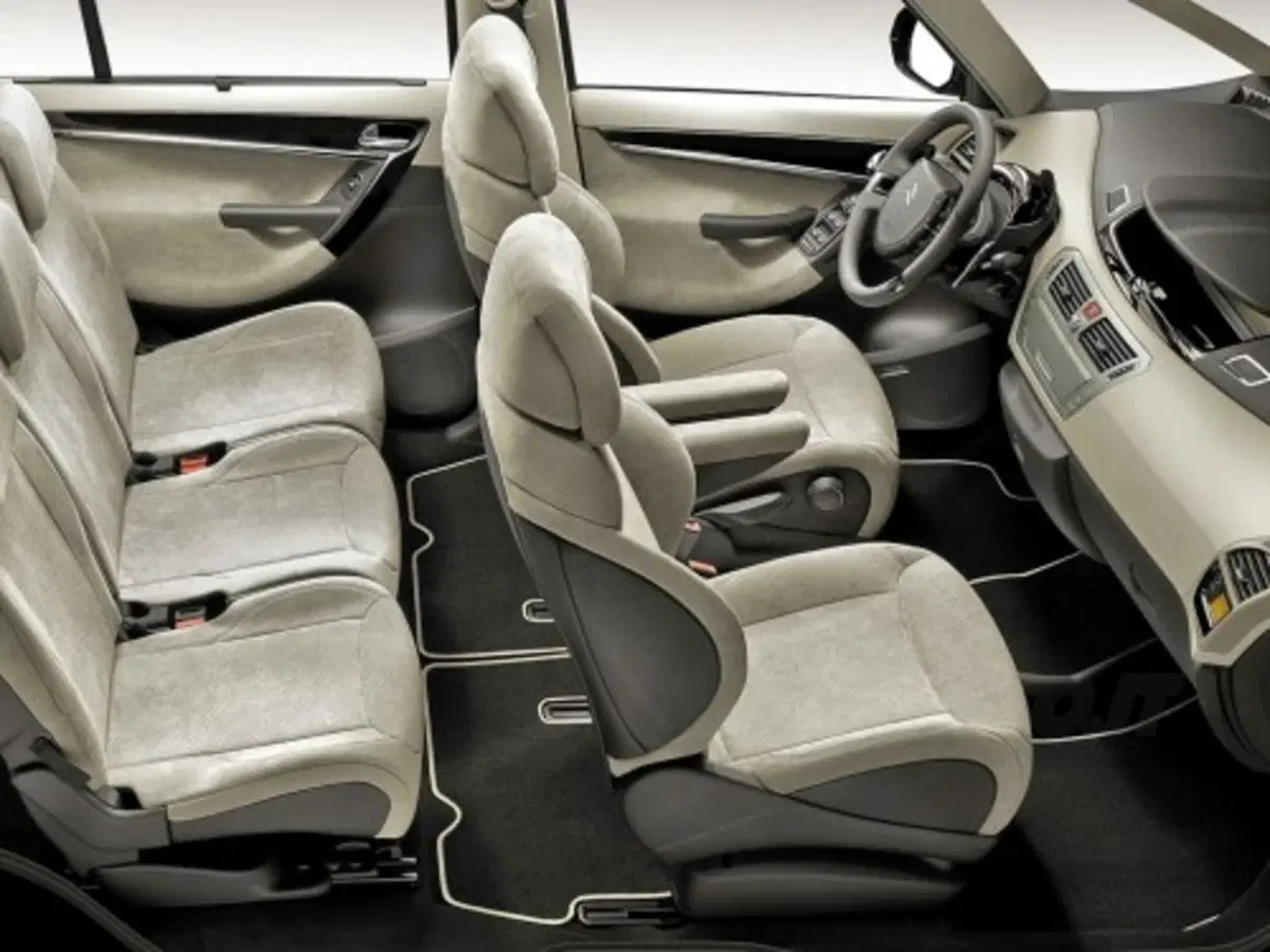 Citroen C4 Picasso (5)