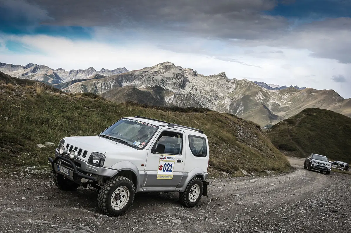 Suzuki S-Cross: abbiamo portato un SUV da città a fare fuoristrada [Video]