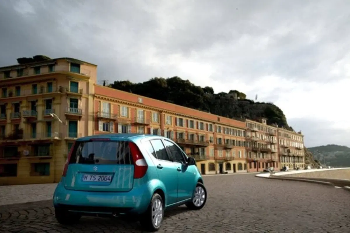 Suzuki Splash (2)