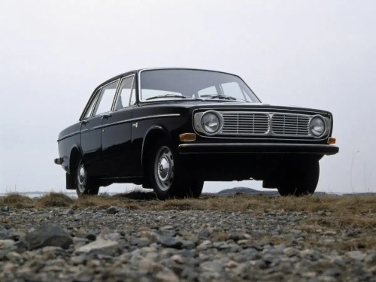 Volvo 144 (2)