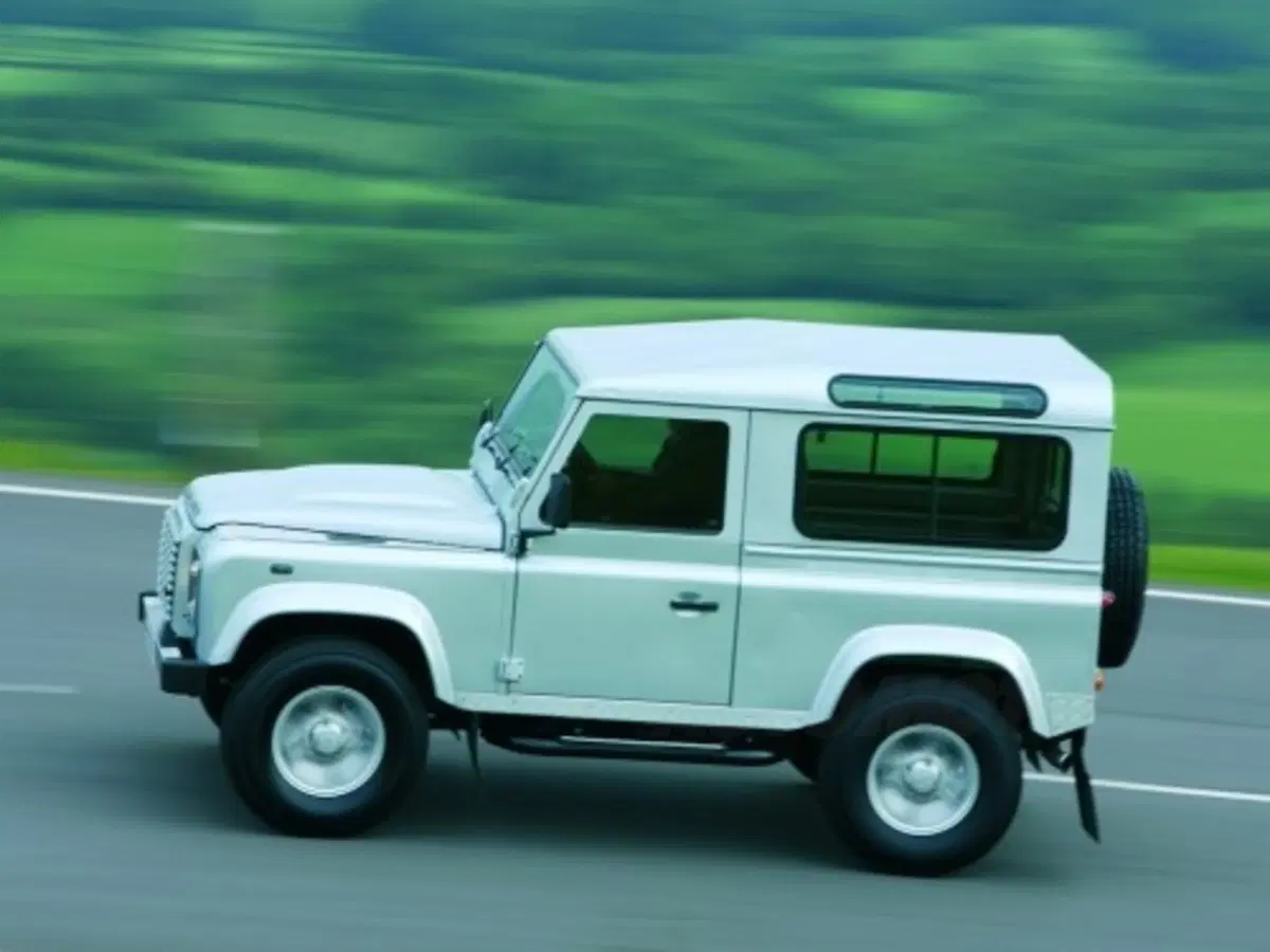 Land Rover Defender restyling