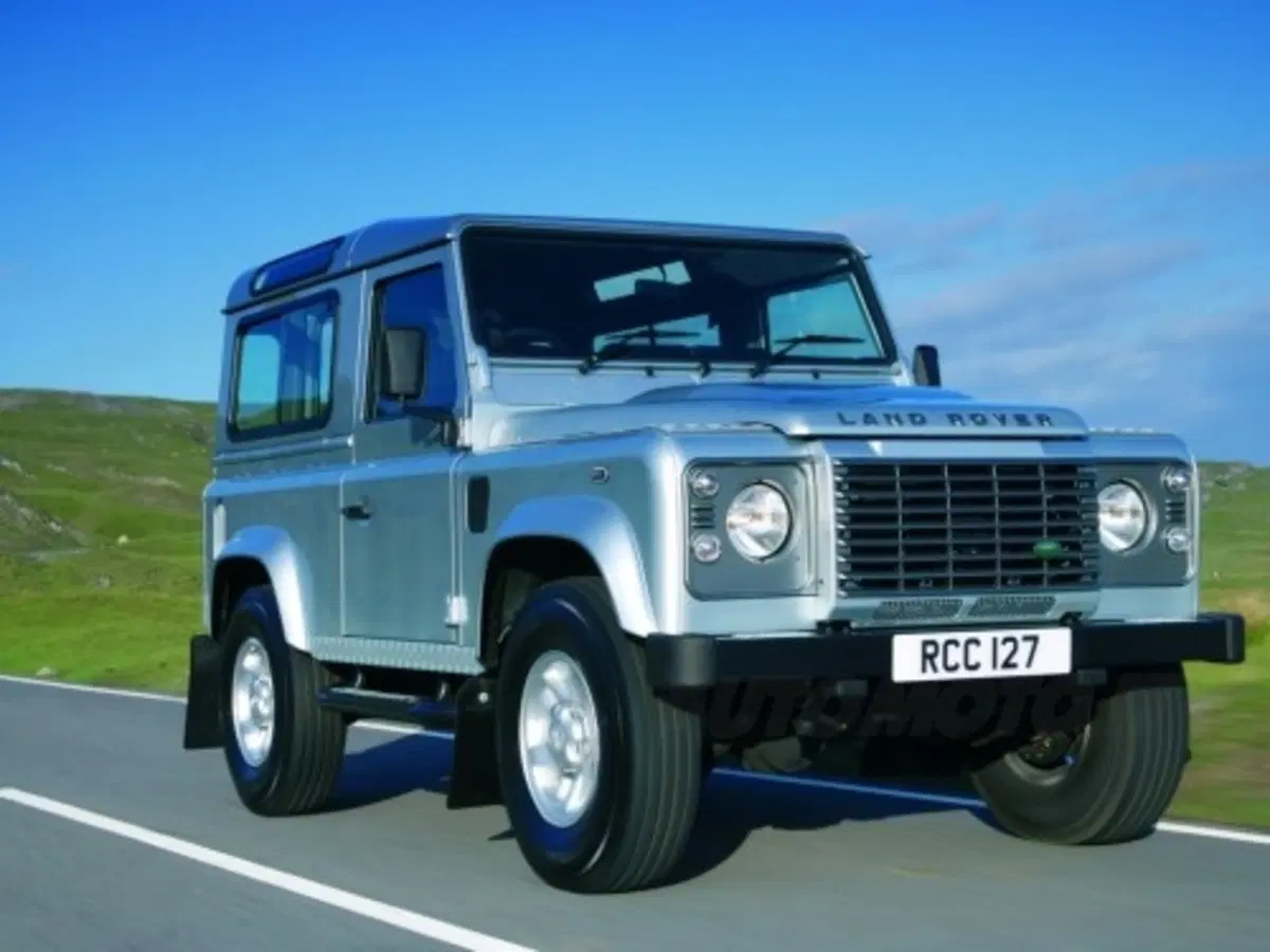 Land Rover Defender restyling (2)