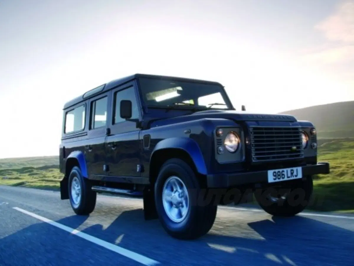 Land Rover Defender restyling (3)