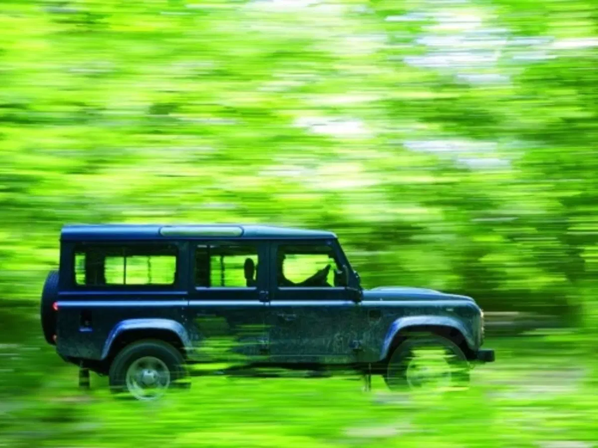 Land Rover Defender restyling (4)