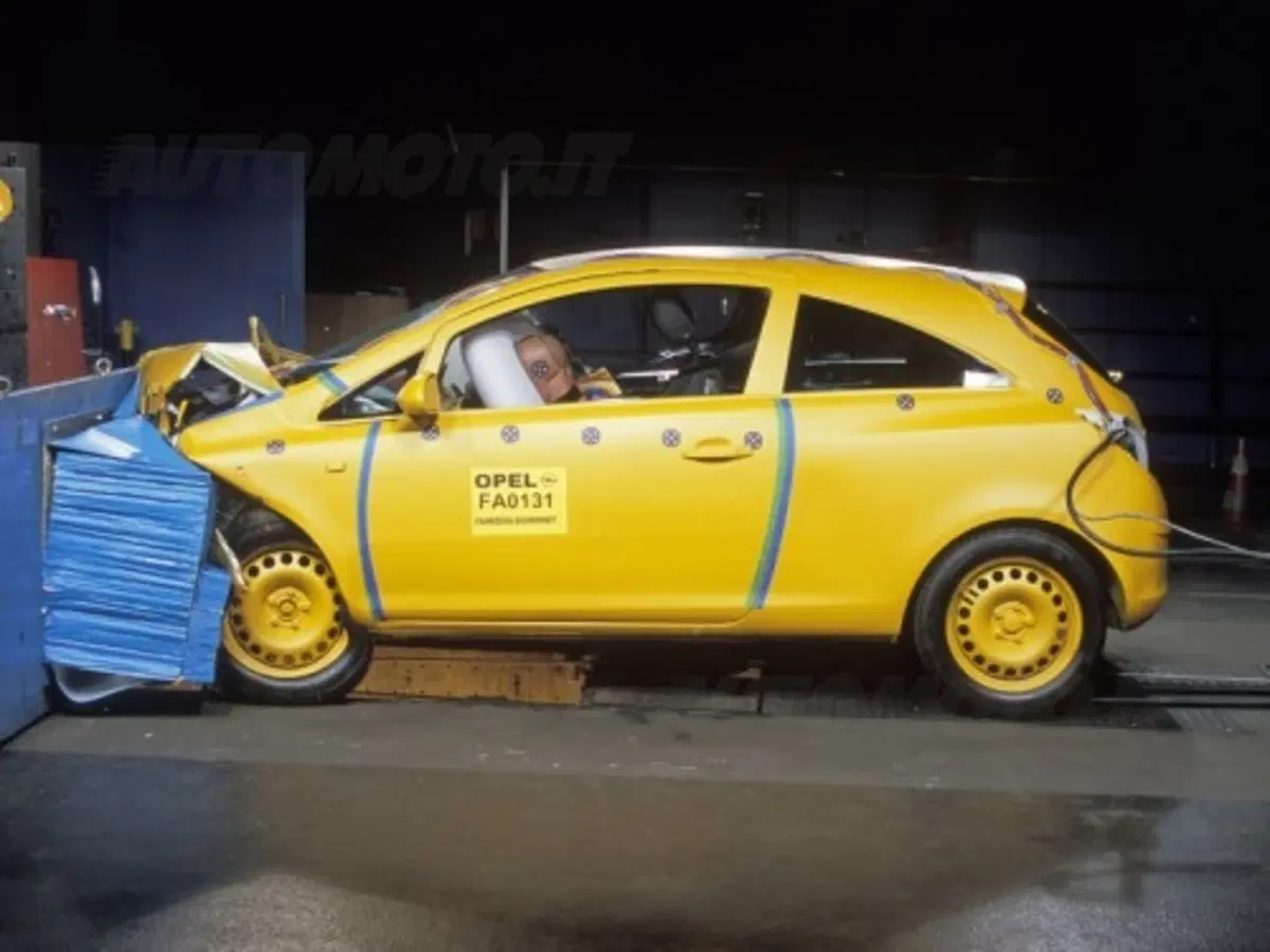 5 stelle Euro NCAP per Opel Corsa (6)