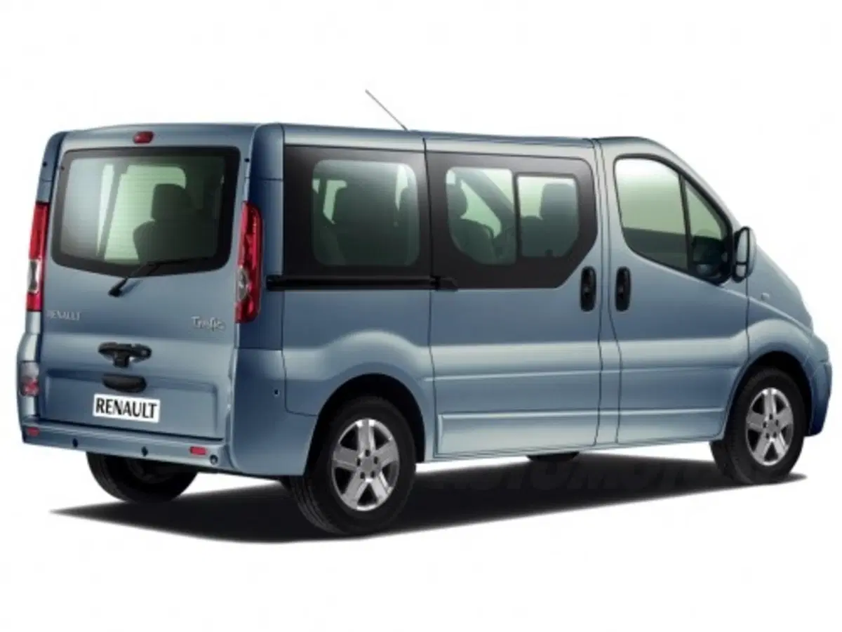 Renault Trafic Passenger (5)