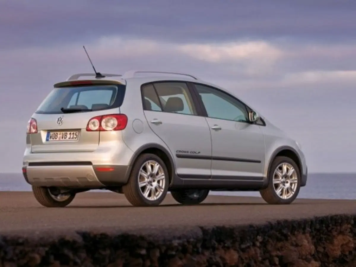 Volkswagen CrossGolf (3)