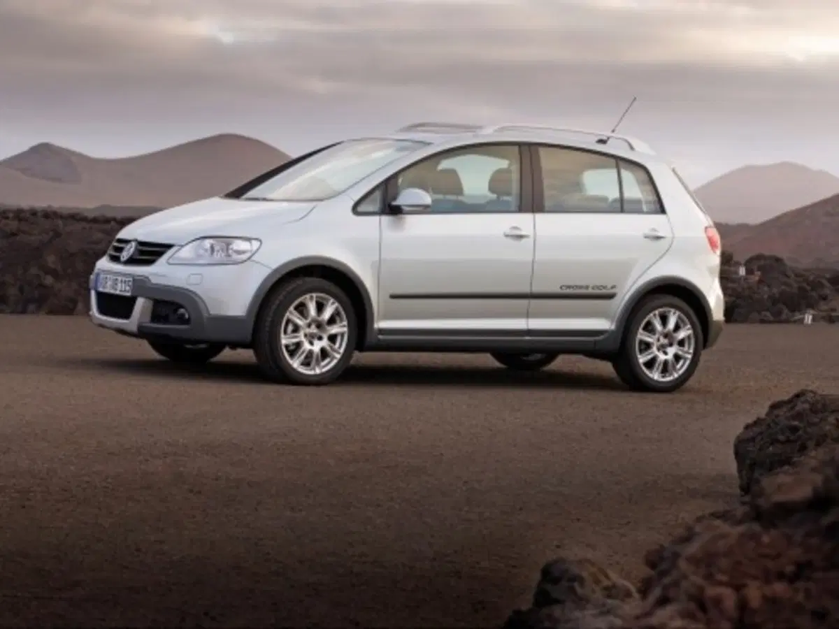 Volkswagen CrossGolf (5)