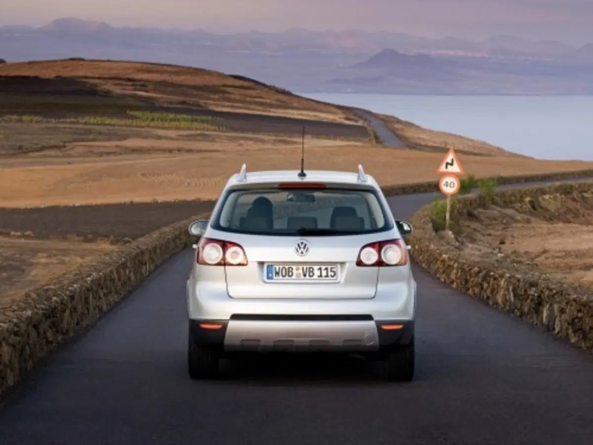 Volkswagen CrossGolf (6)