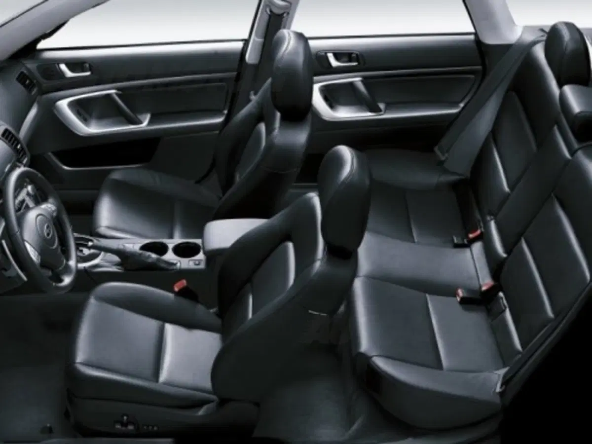 Subaru Legacy restyling (8)