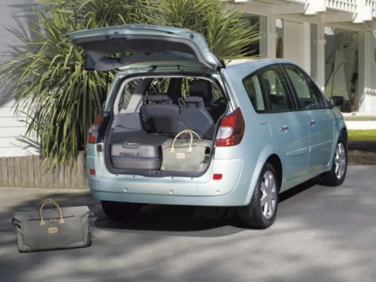 Nuova Renault Scenic 2007 (8)