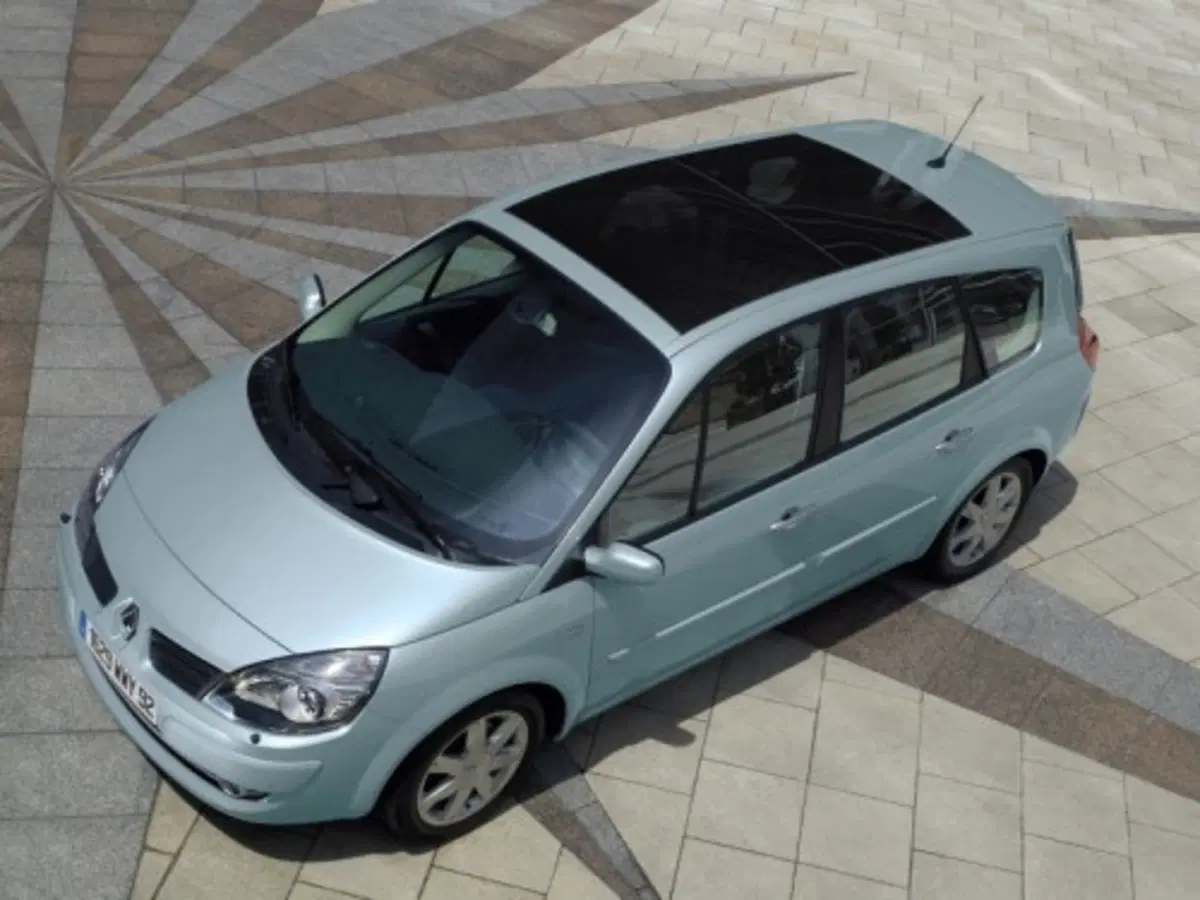 Nuova Renault Scenic 2007 (9)