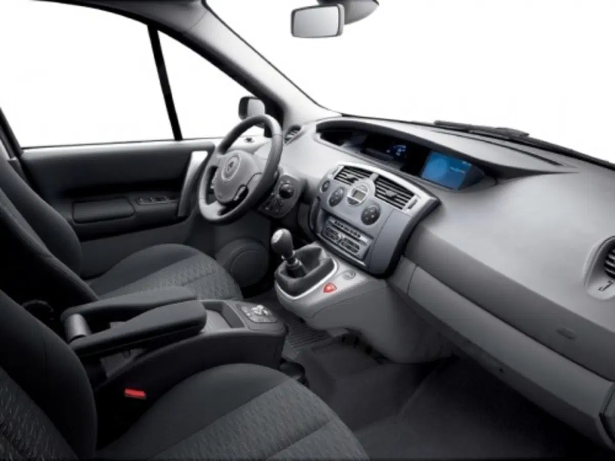 Nuova Renault Scenic 2007 (14)