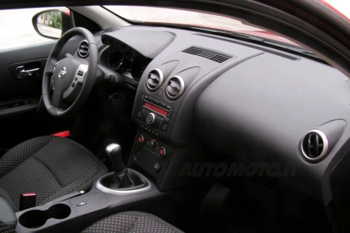 Nissan Qashqai (8)