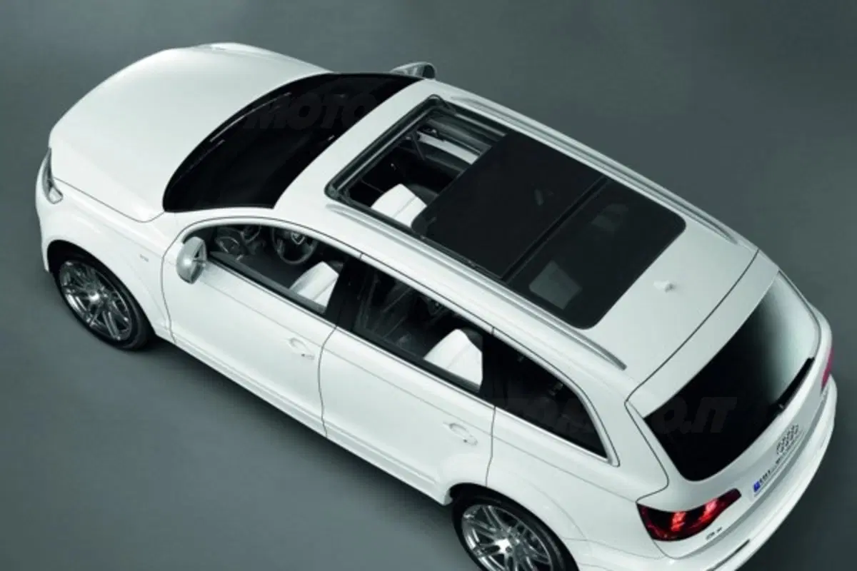 Audi Q7 6.0 V12 TDI (17)