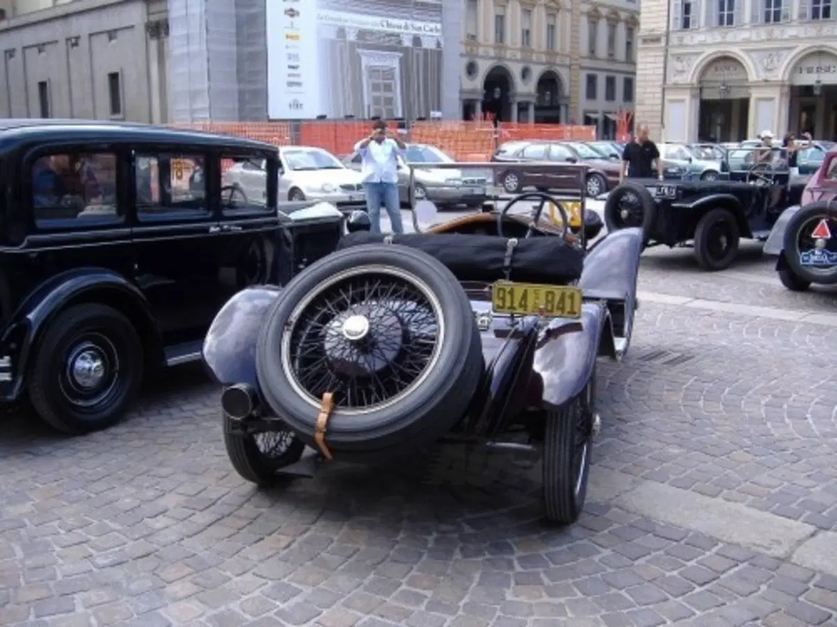 Centenario Lancia