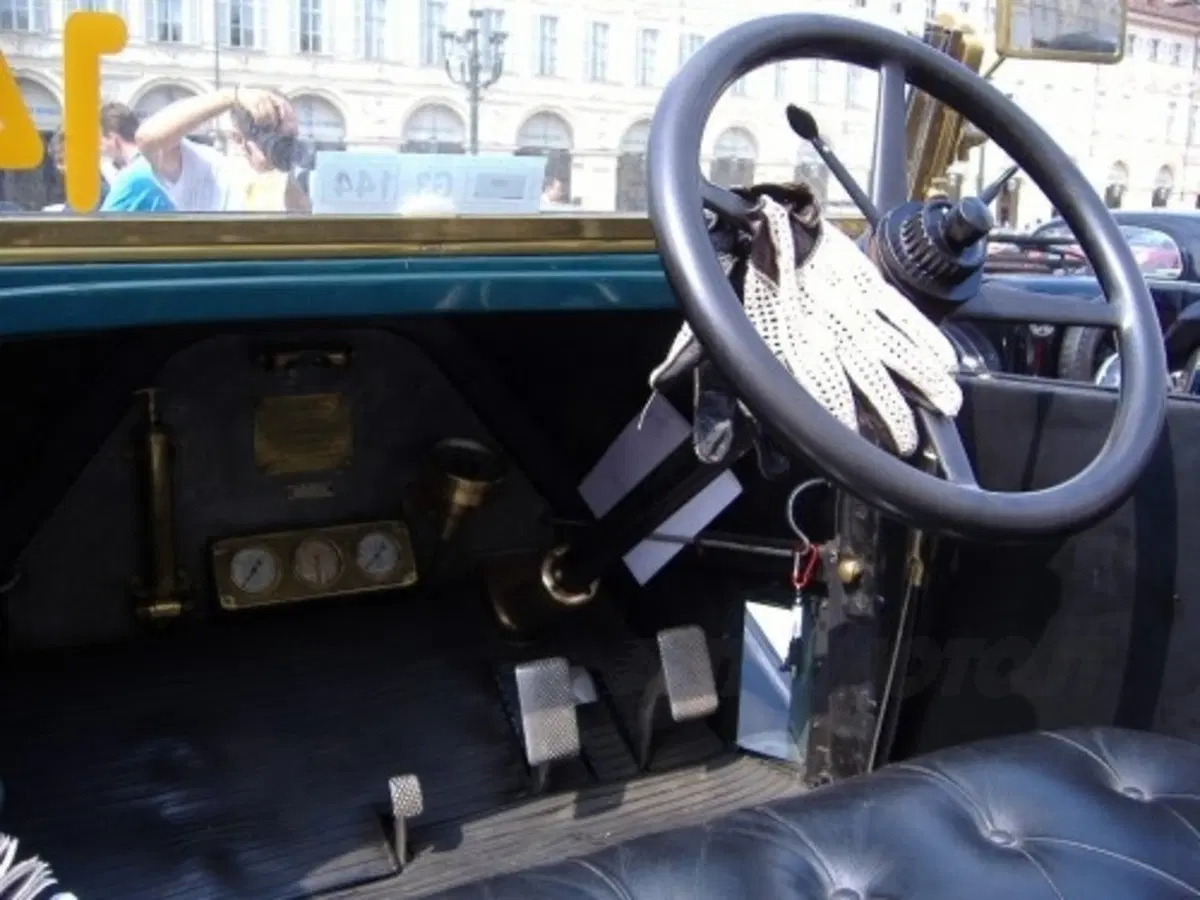 Centenario Lancia (6)