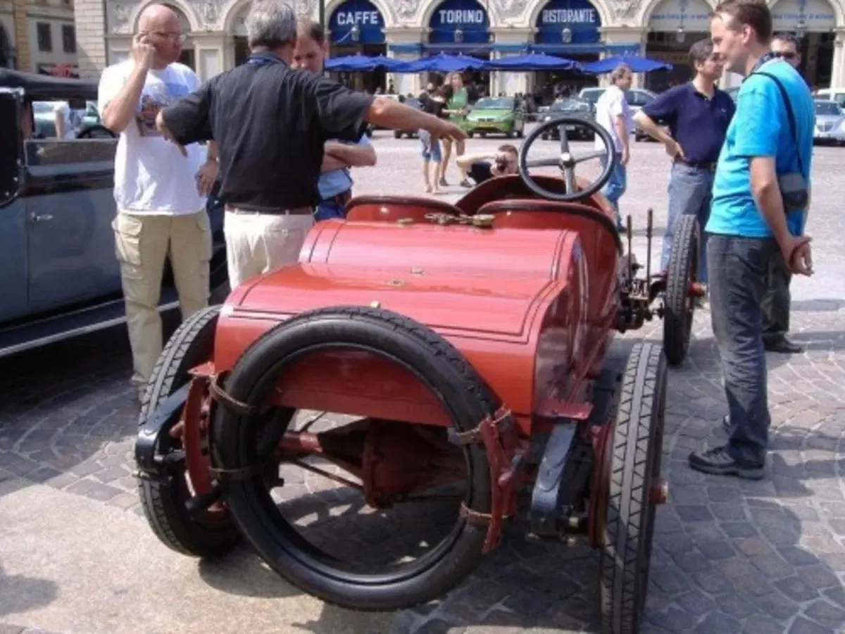 Centenario Lancia (8)