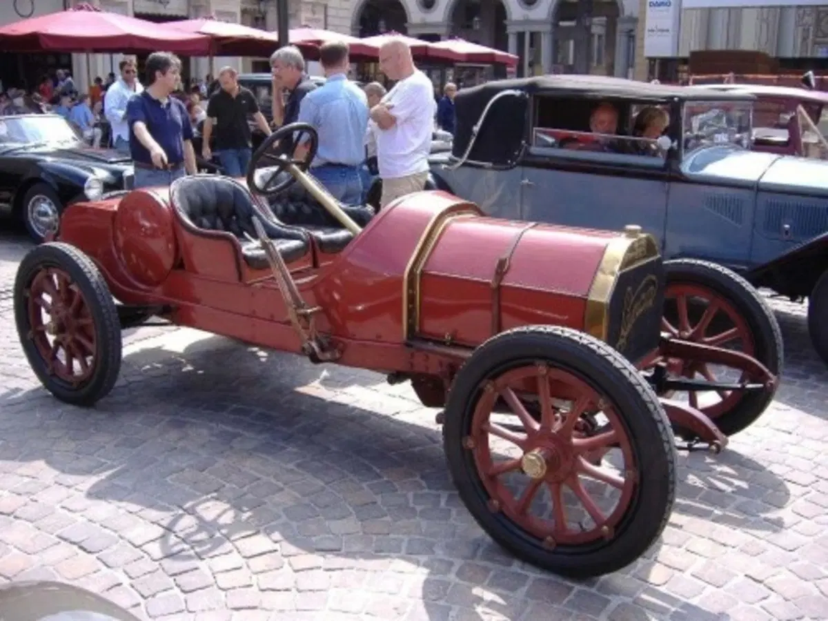 Centenario Lancia (9)