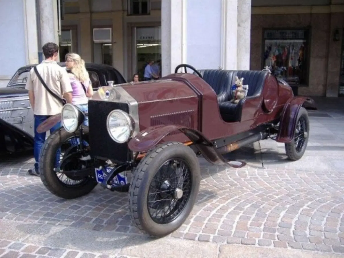 Centenario Lancia (60)