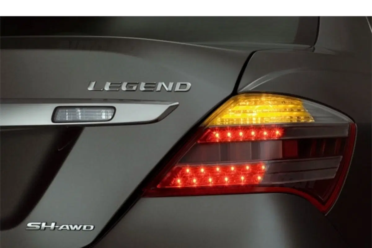 Honda Legend restyling (10)
