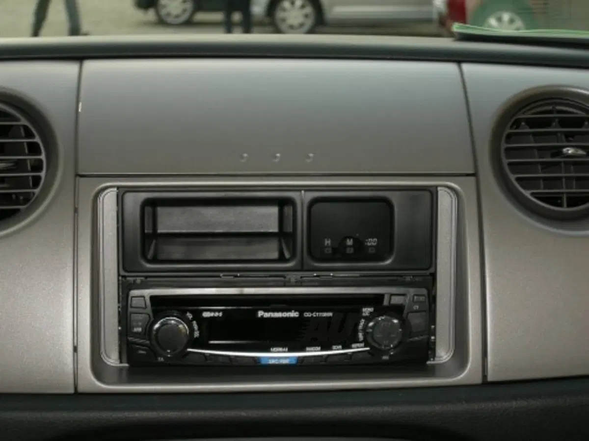 Daihatsu Trevis (10)