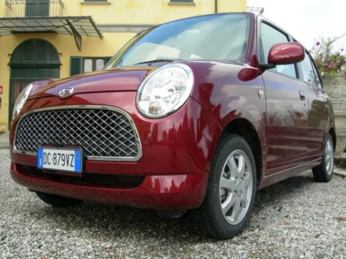 Daihatsu Trevis (18)