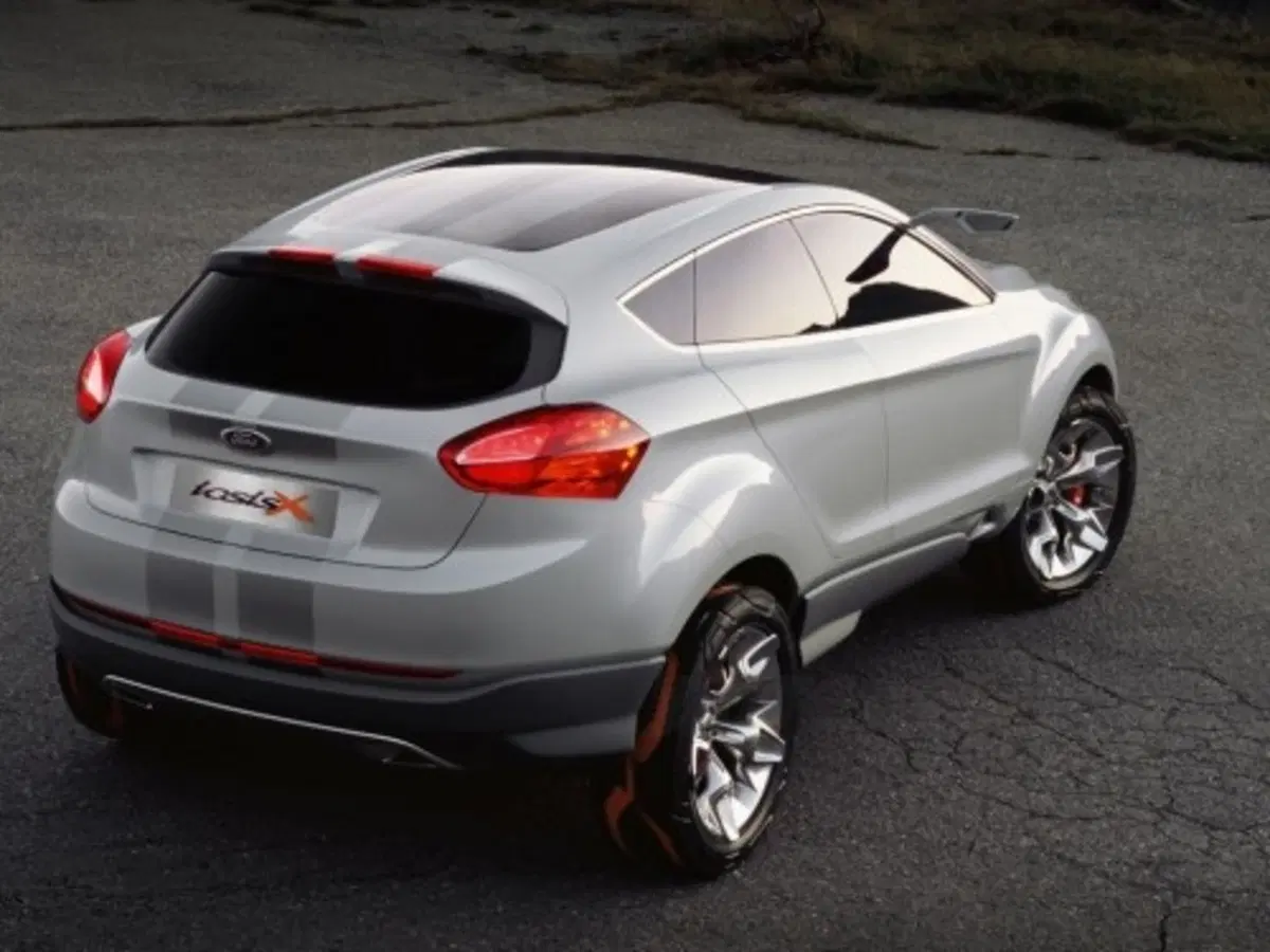 Ford Iosis X