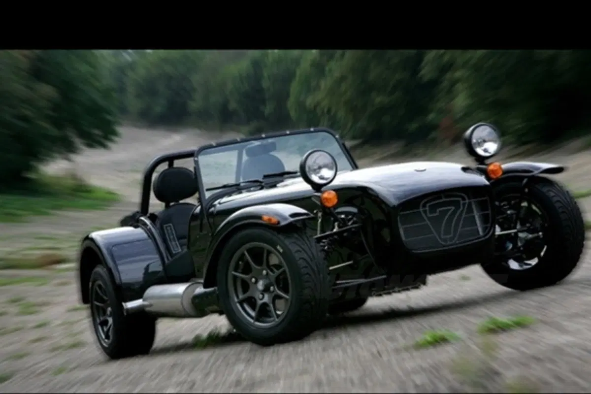 Caterham Seven (2)