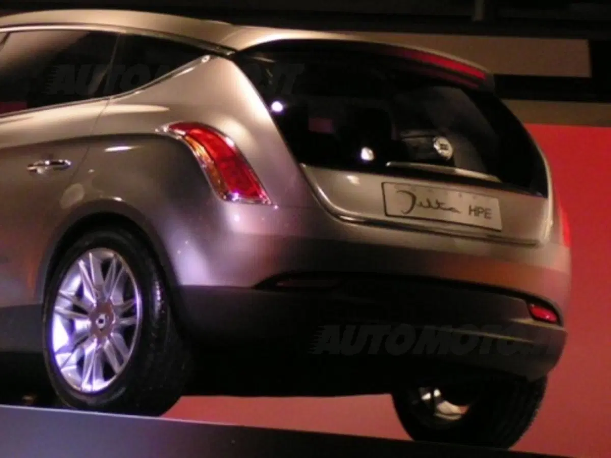 Lancia: il futuro presentato agli azionisti