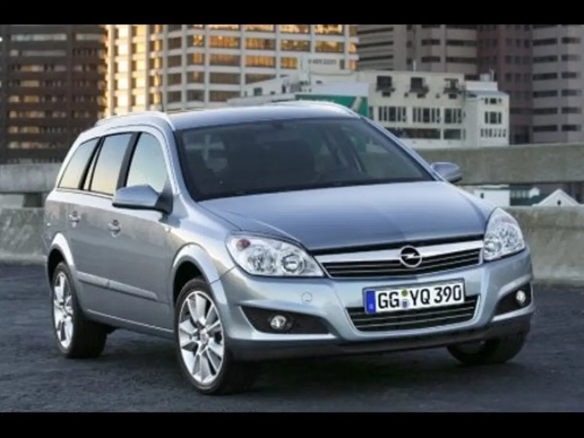 Opel Astra restyling (2)