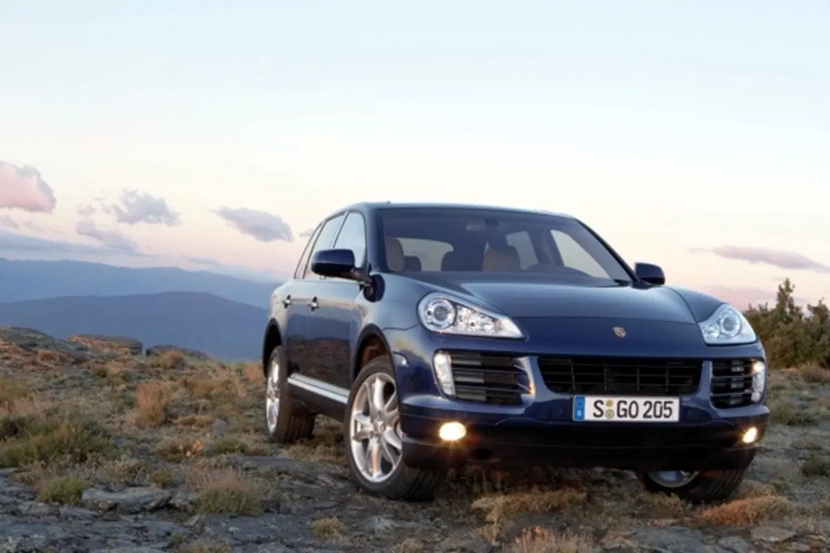 Porsche Cayenne (5)