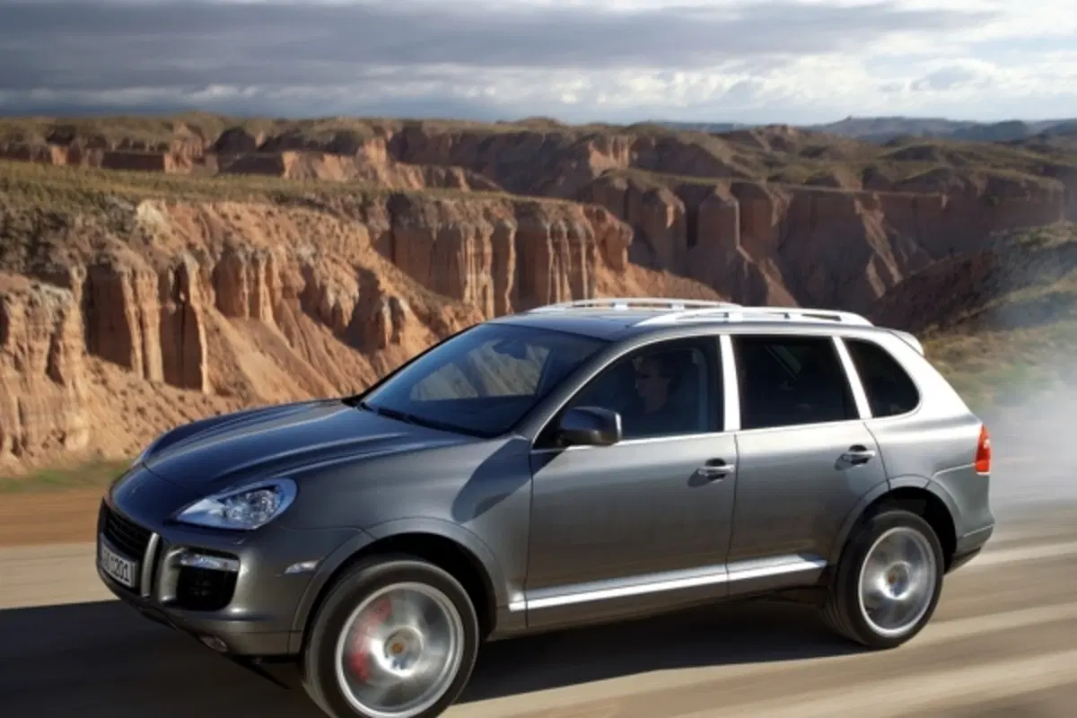 Porsche Cayenne (26)