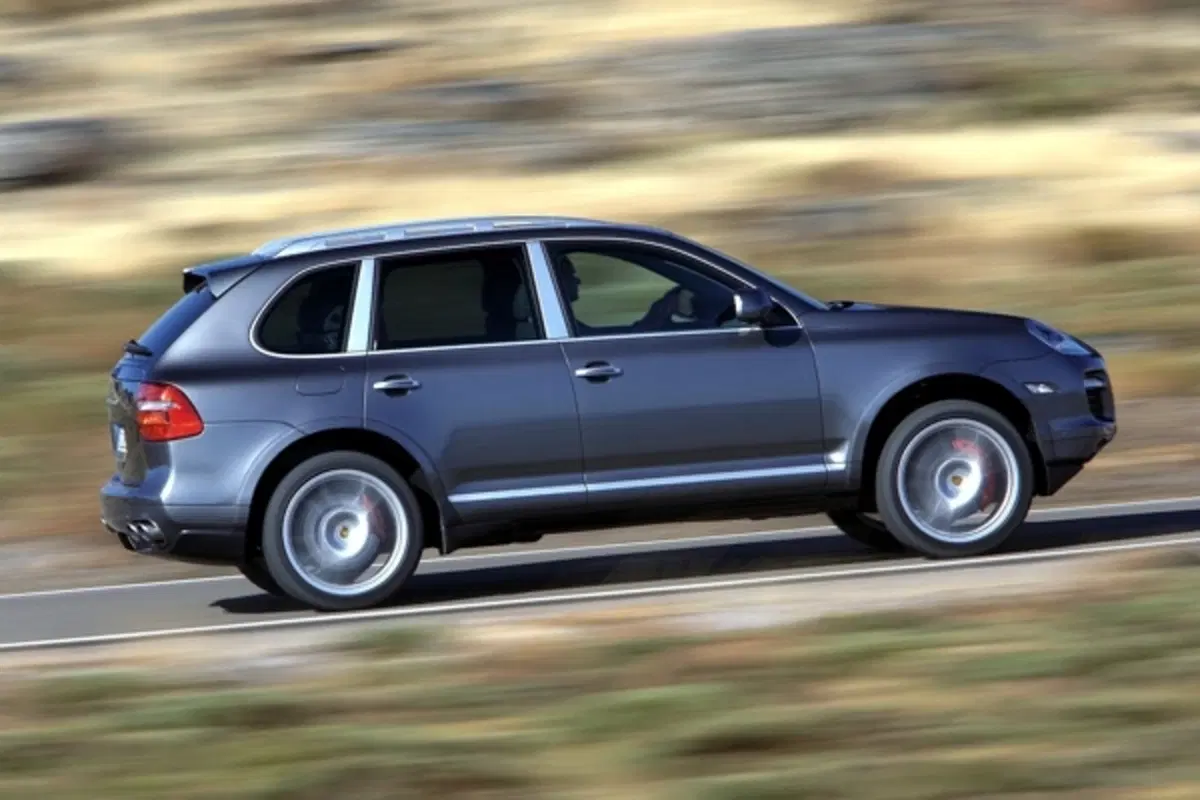 Porsche Cayenne (27)
