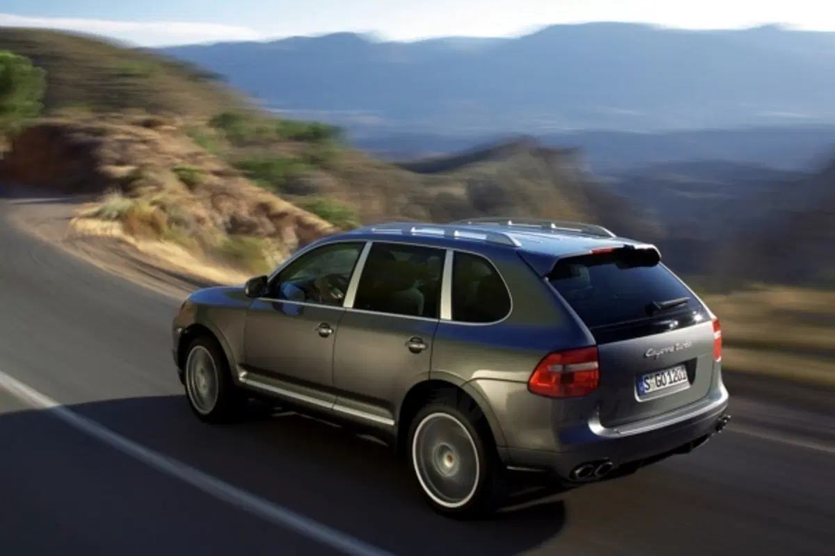 Porsche Cayenne (28)