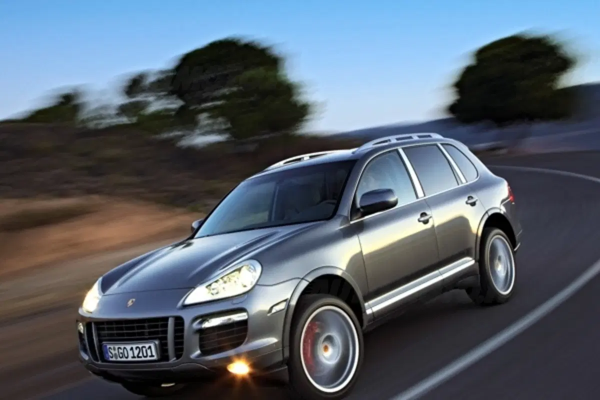 Porsche Cayenne (29)