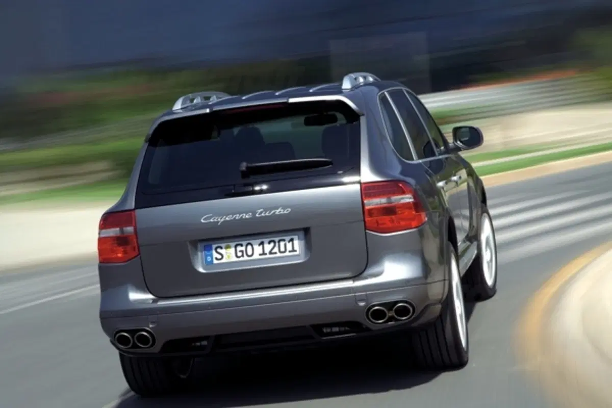 Porsche Cayenne (31)