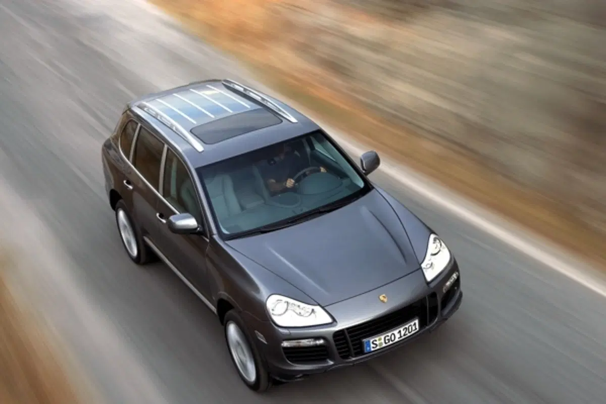 Porsche Cayenne (32)