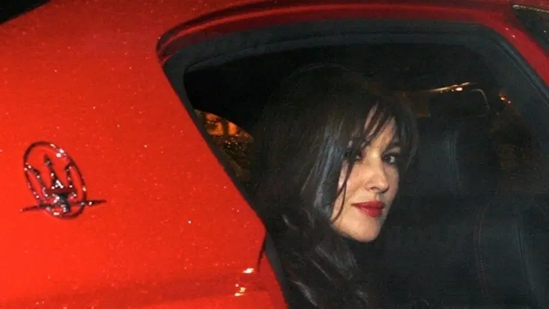 La Maserati Quattroporte accompagna Monica Bellucci