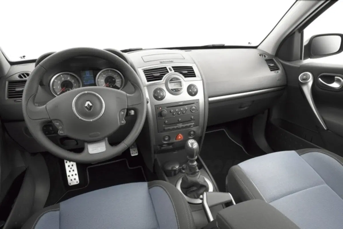 Renault Megane GT (8)