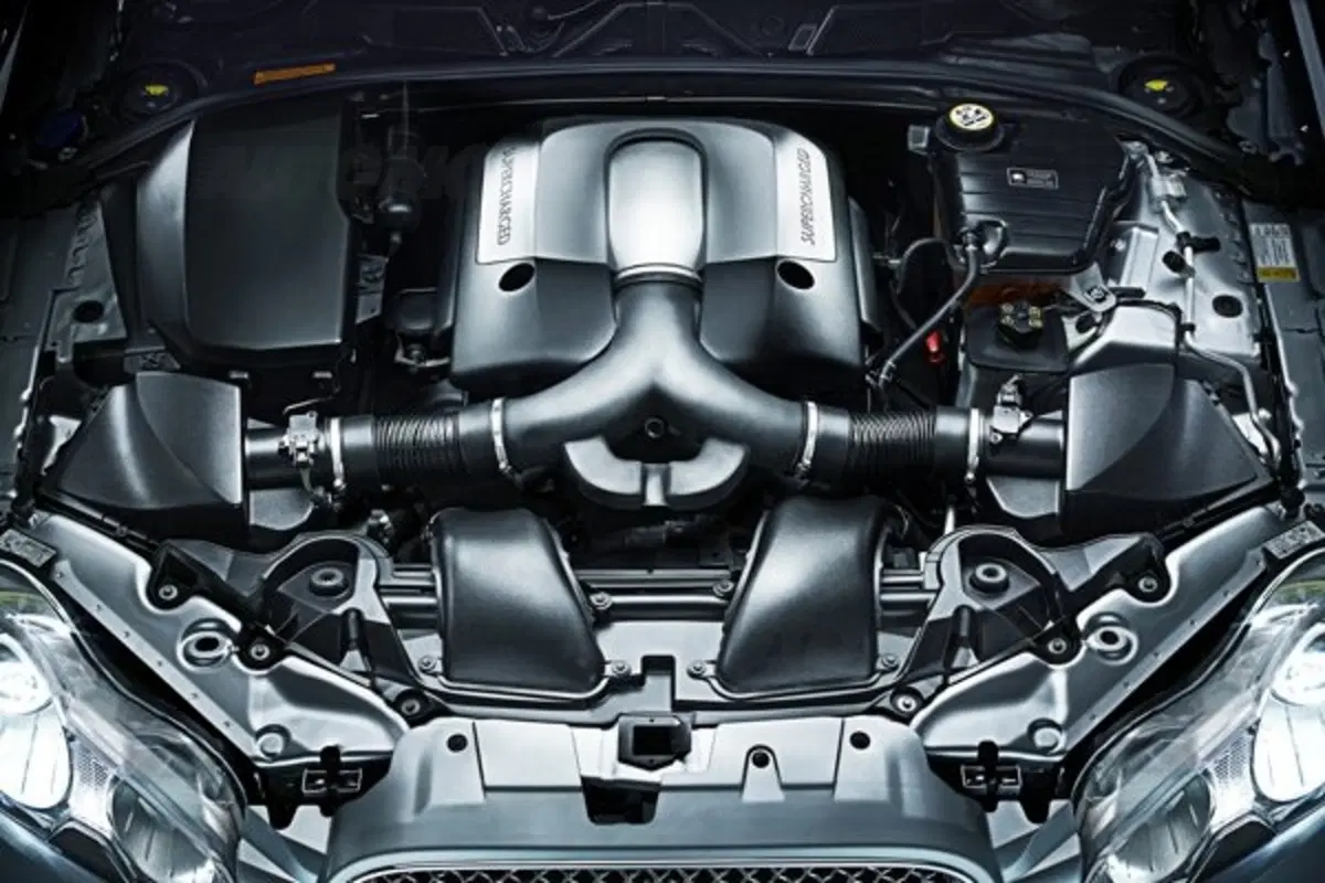 Jaguar XF (24)