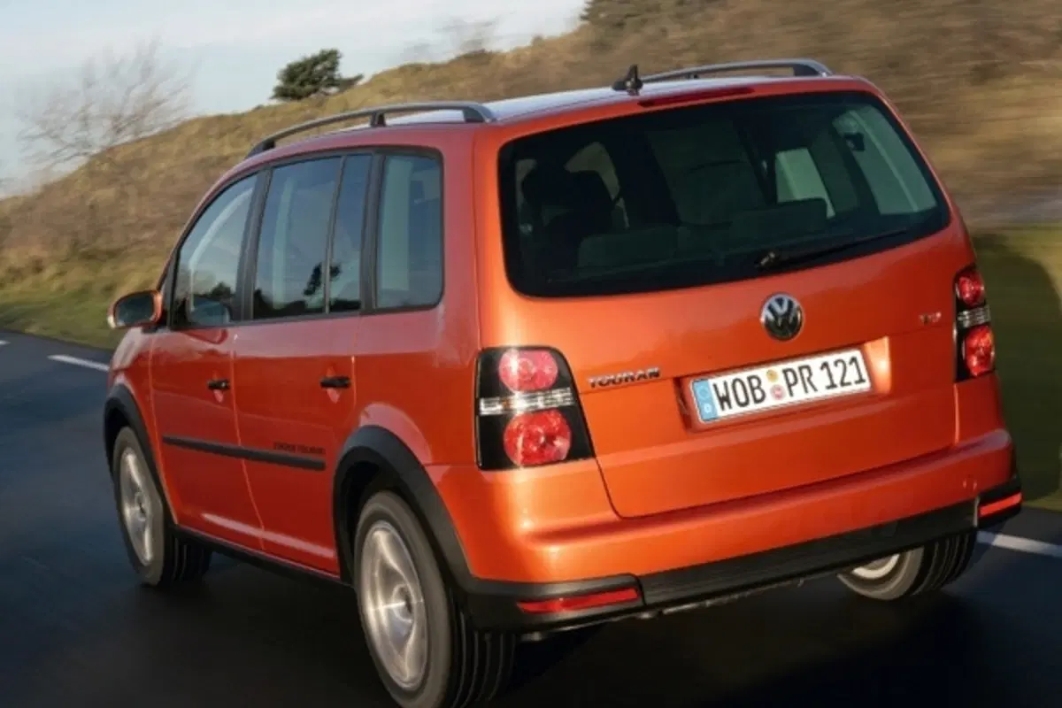 Volkswagen CrossTouran (7)