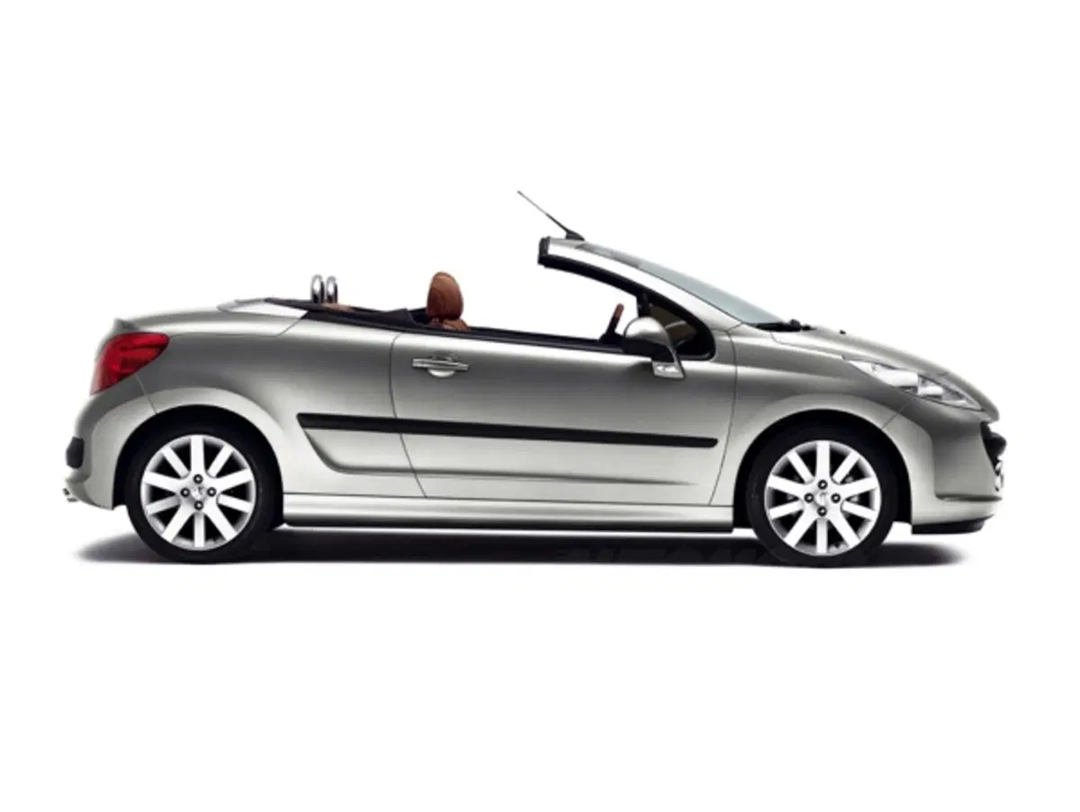 Peugeot 207 CC (12)
