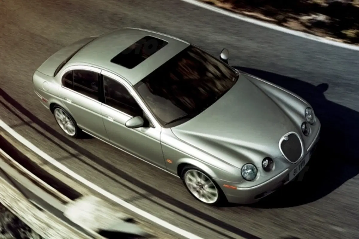Jaguar S-Type restyling (9)