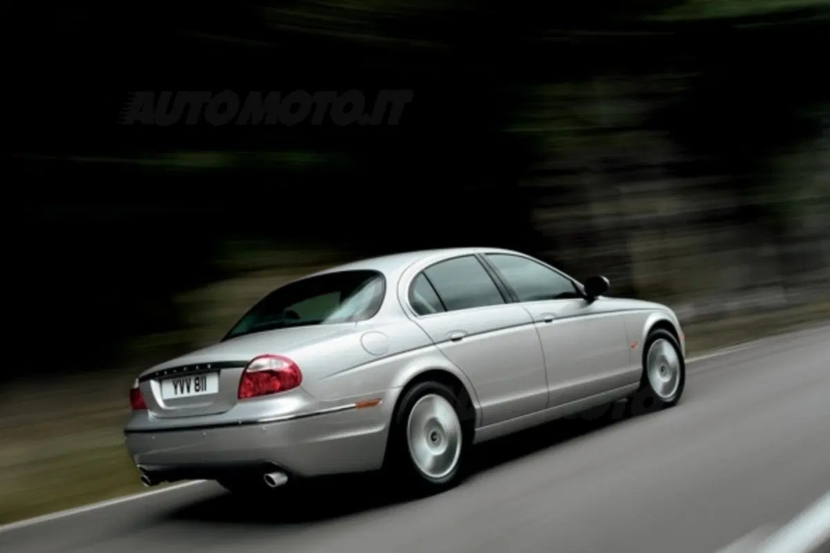 Jaguar S-Type restyling (10)