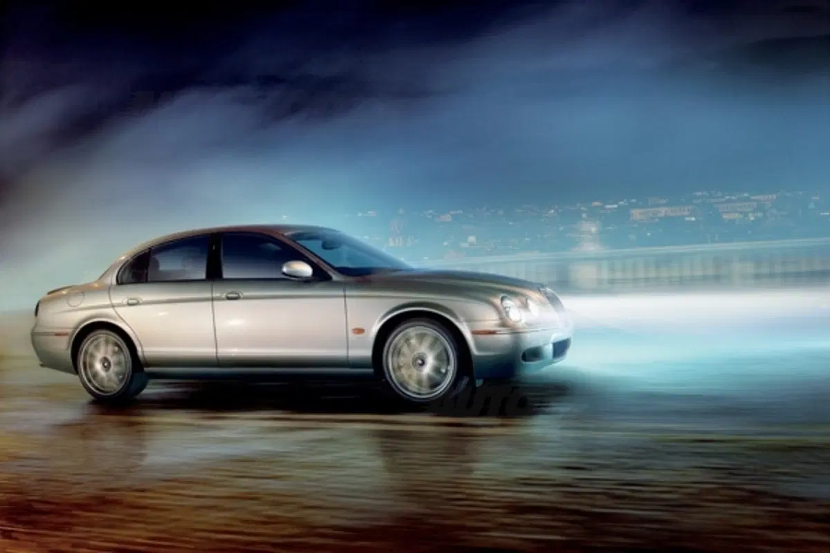 Jaguar S-Type restyling (14)