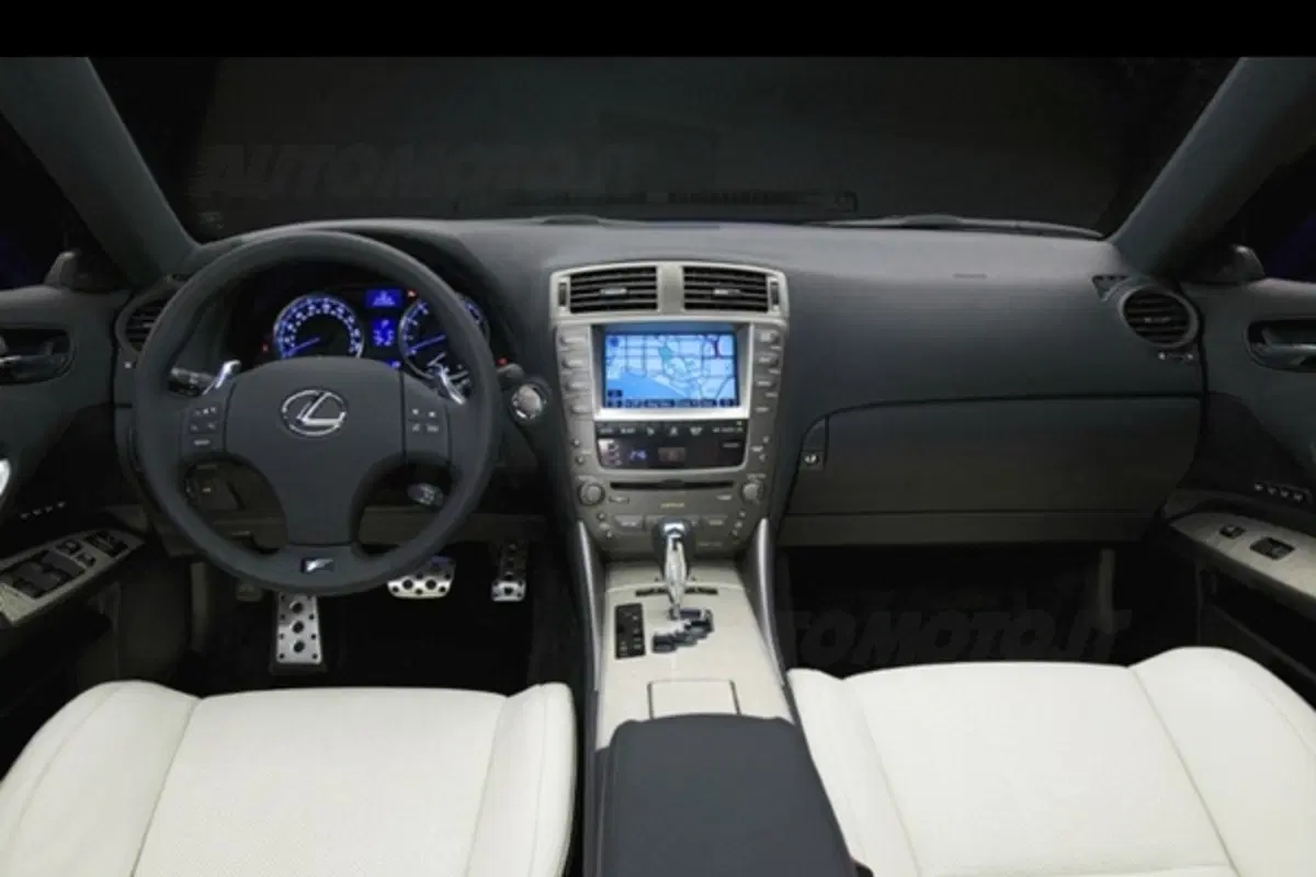 Lexus IS-F (6)