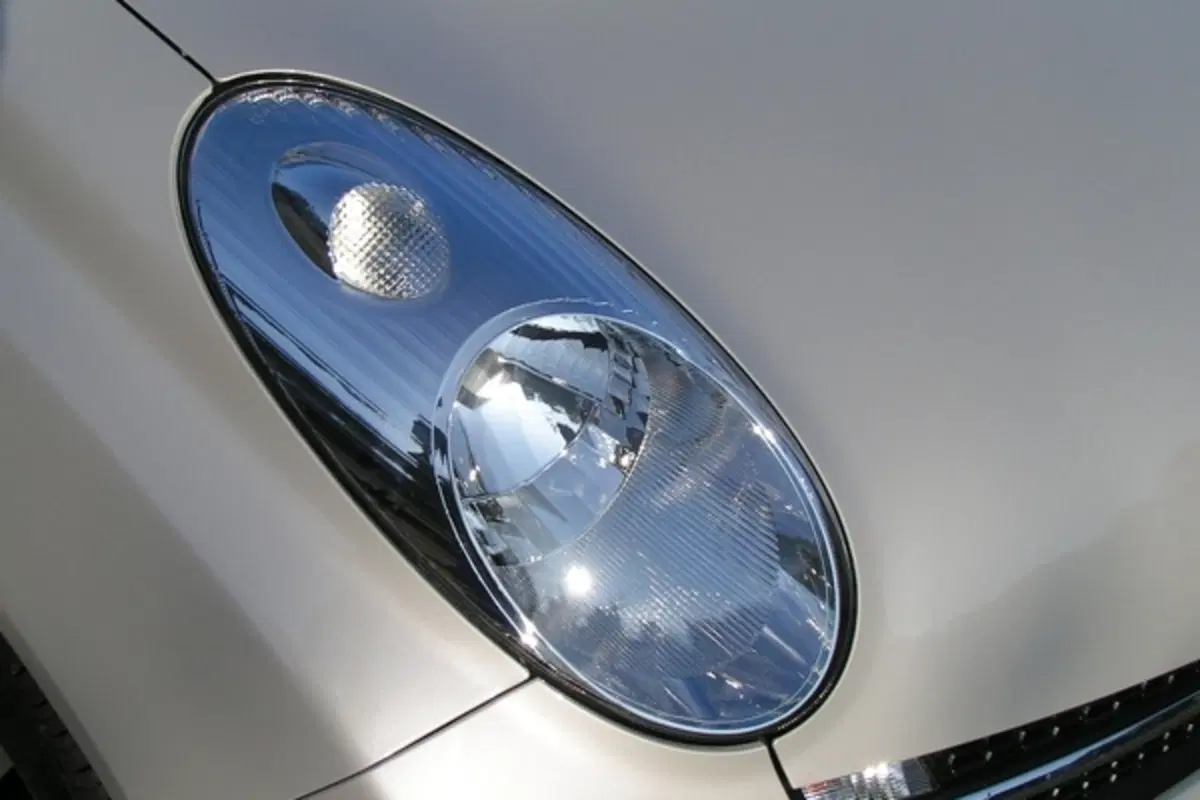 Nissan Micra (6)