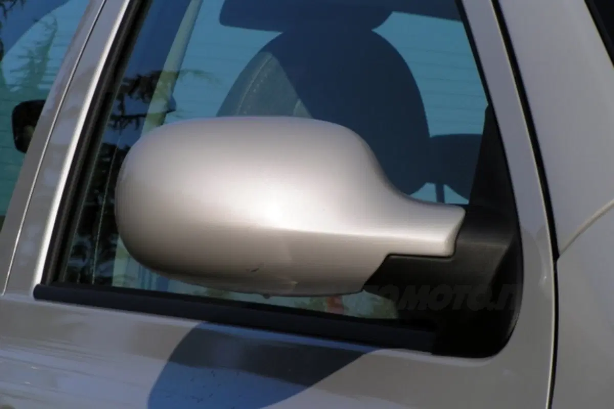 Nissan Micra (8)